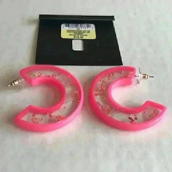 INC new Gold Tone Medium Resin Speckled in Pink - Picture 4 of 8